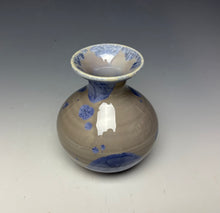 Load image into Gallery viewer, Periwinkle Crystalline Mini Vase 3
