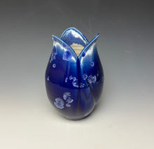 Load image into Gallery viewer, Tulip Vase- Winter Sky Blue #3

