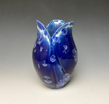 Load image into Gallery viewer, Tulip Vase- Winter Sky Blue #2
