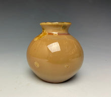 Load image into Gallery viewer, Iced Caramel Crystalline Glazed Mini Vase
