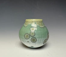Load image into Gallery viewer, Wintergreen Crystalline Mini Vase 2

