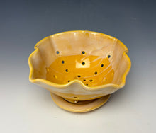 Load image into Gallery viewer, Sunshine Yellow Lotus Berry Bowl #2
