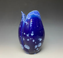 Load image into Gallery viewer, Tulip Vase- Winter Sky Blue #2
