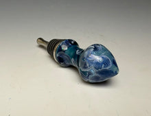 Load image into Gallery viewer, Crystalline Glazed Bottle Stopper- Atlantic Storm Blue
