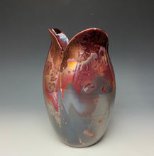 Load image into Gallery viewer, Tulip Vase- Ruby #1
