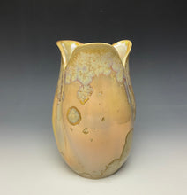 Load image into Gallery viewer, Tulip Vase- Gold
