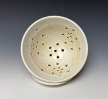 Load image into Gallery viewer, Ivory Berry Bowl
