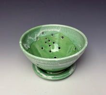 Load image into Gallery viewer, Bermuda Green Berry Bowl #1
