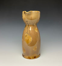 Load image into Gallery viewer, Iced Caramel Crystalline Sake Pitcher
