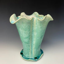 Load image into Gallery viewer, Light Green Crystalline Petal Vase #2
