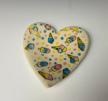 Load image into Gallery viewer, Mini Heart Dish- Ice Creams
