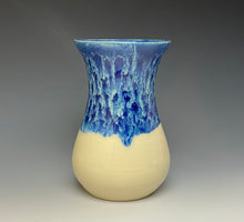 Load image into Gallery viewer, Breakwater Blue Everyday Vase #2
