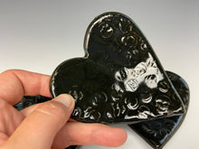 Load image into Gallery viewer, Mini Heart Skull Dish
