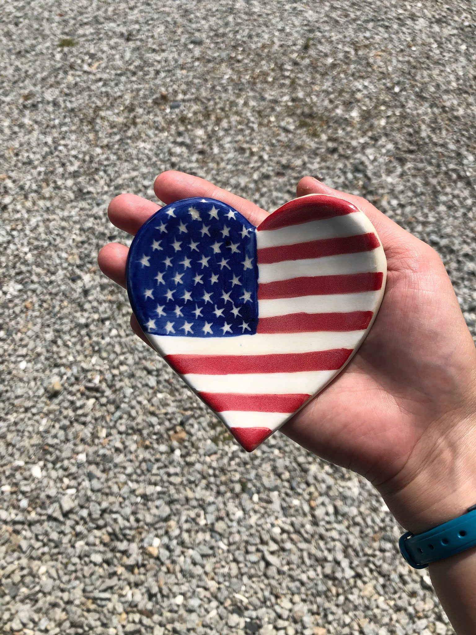 AMERICAN MINIATURE HEARTS